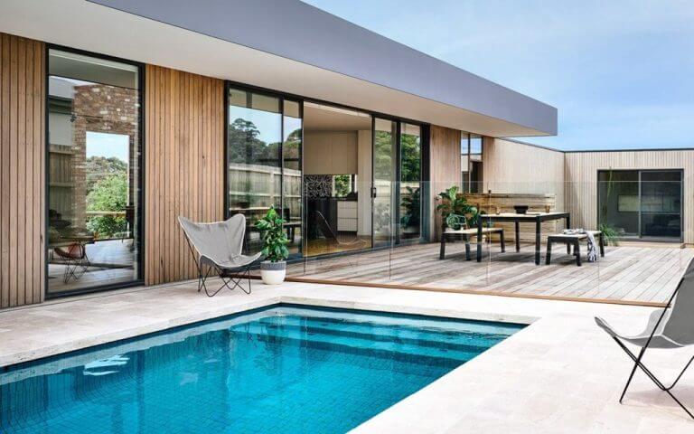 Model kolam renang rumah minimalis