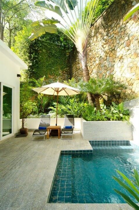 Rumah minimalis dengan kolam renang kecil